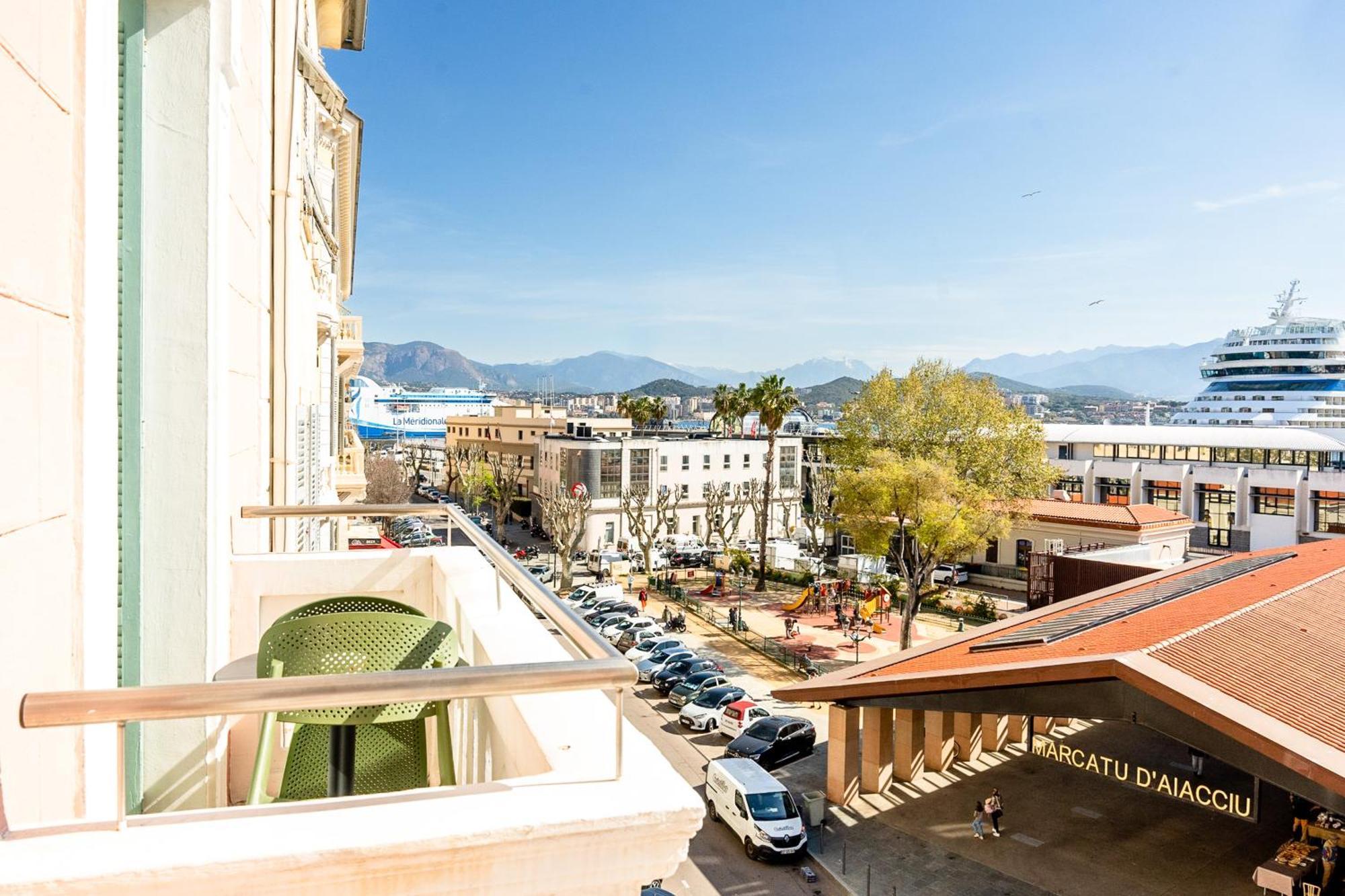 Hotel Du Golfe Ajaccio  Exterior photo